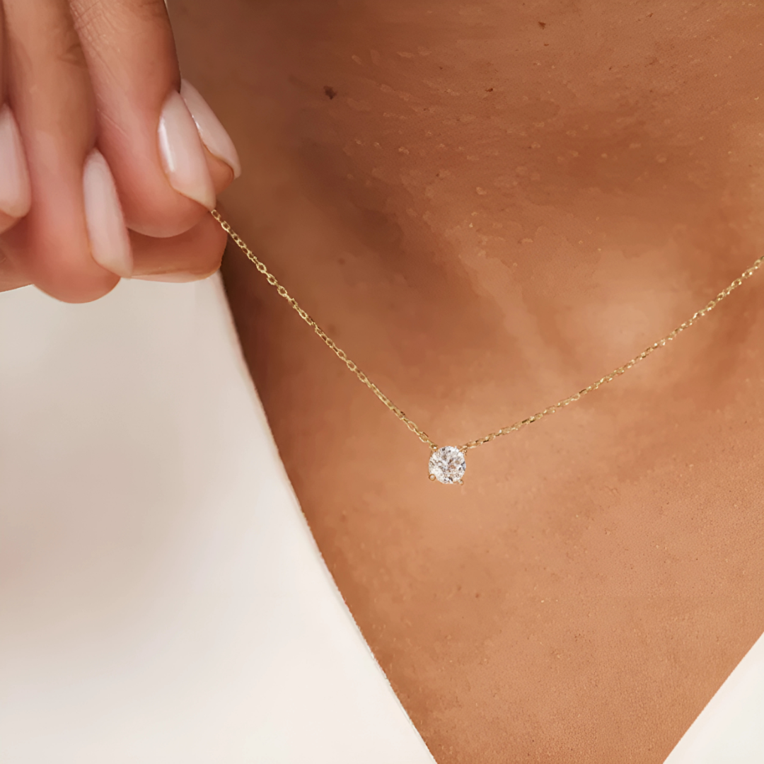 Clea™ | Guld Moissanite Sten Halskæde