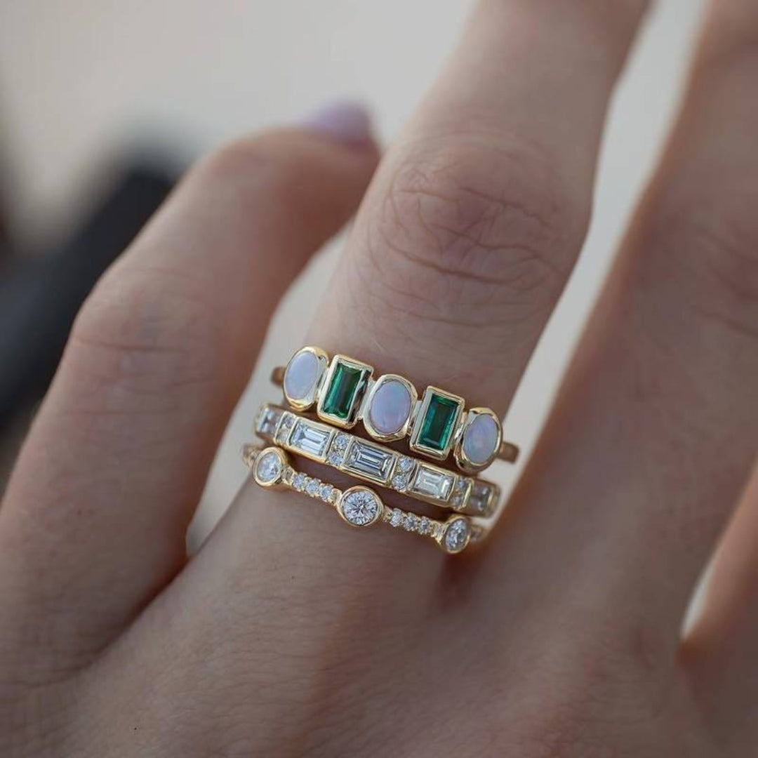 Vintage Ring med Hvid og Grøn Opal