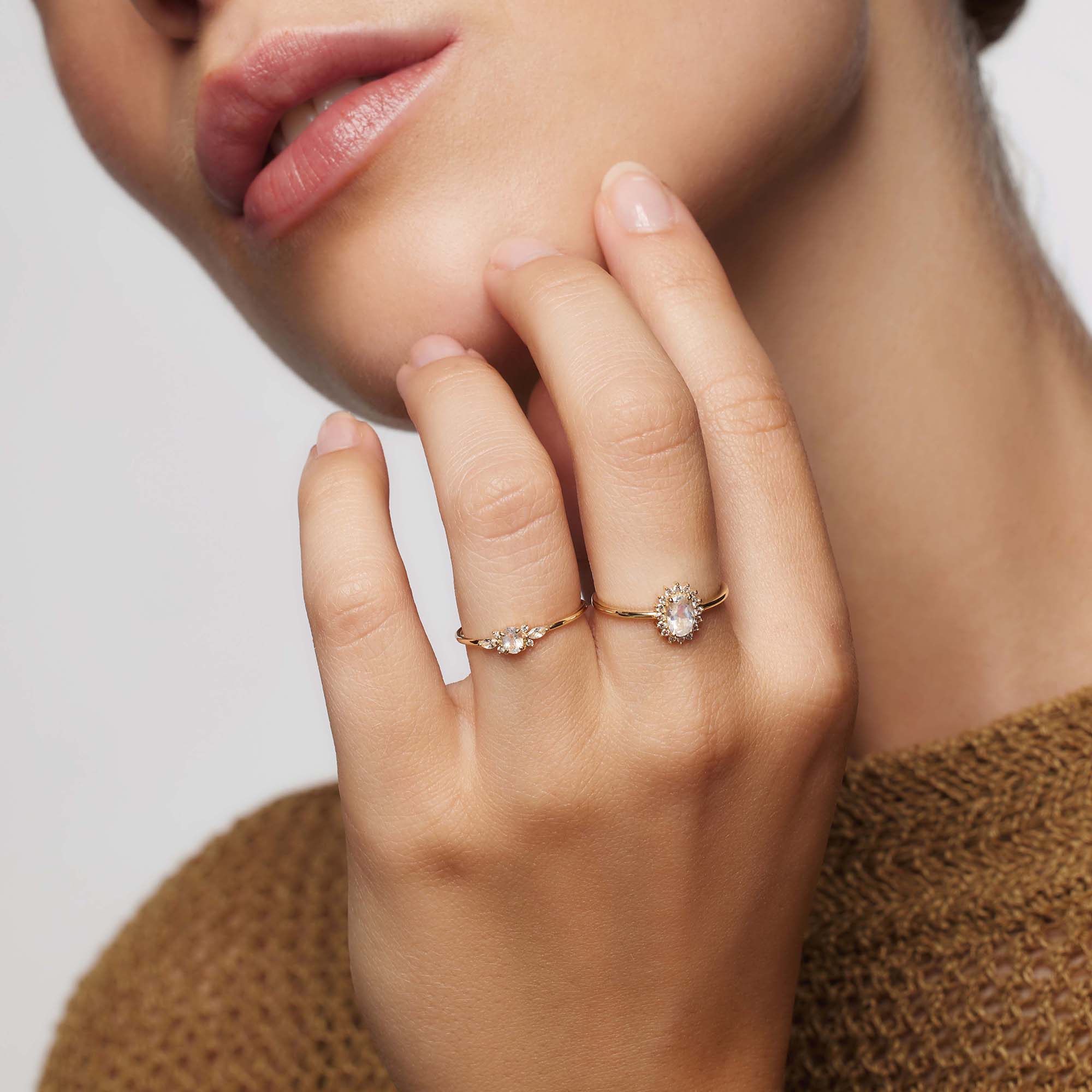 14 karat guld Moonstone Muse ring