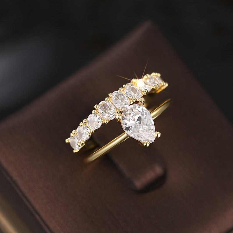 18K guld Vivienne Hartley ring