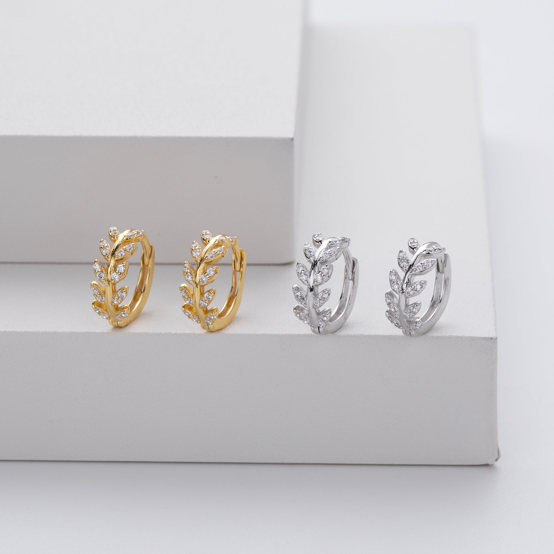 Elegante 5A Zirkonia Sølvøreringe
