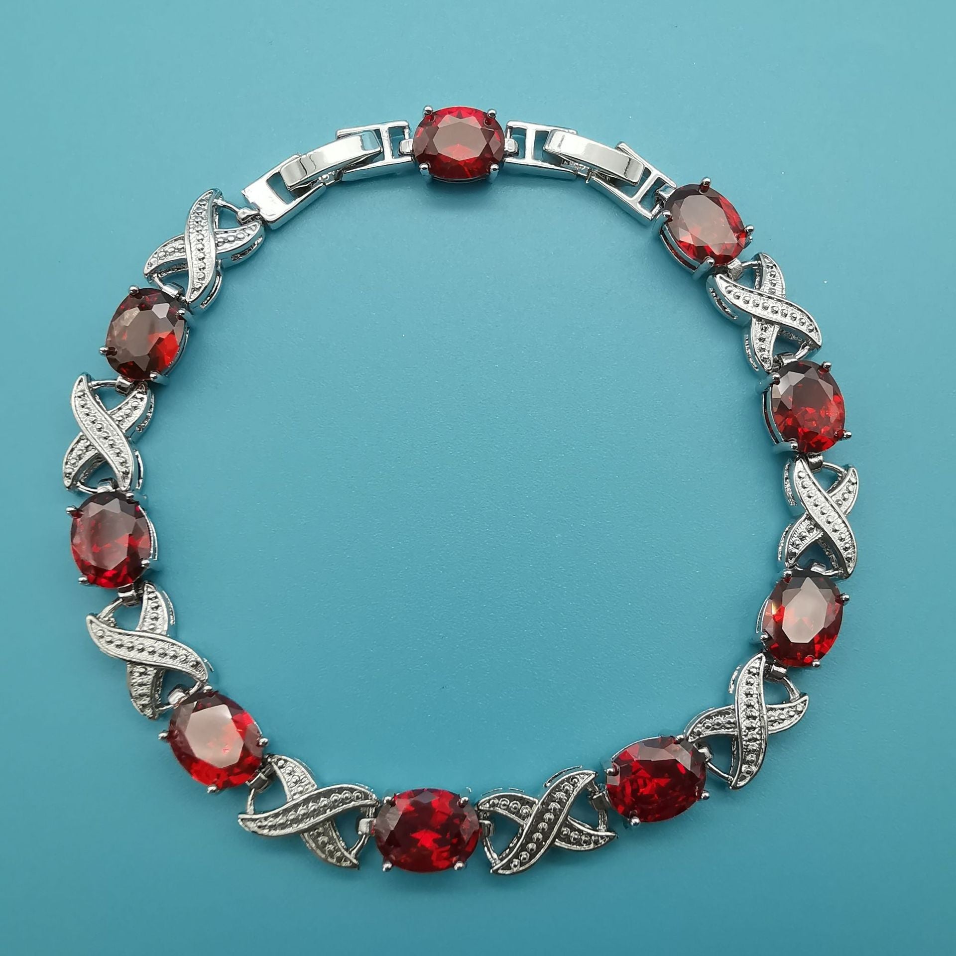 Alendra Flameaux armbånd | 16k hvidguld