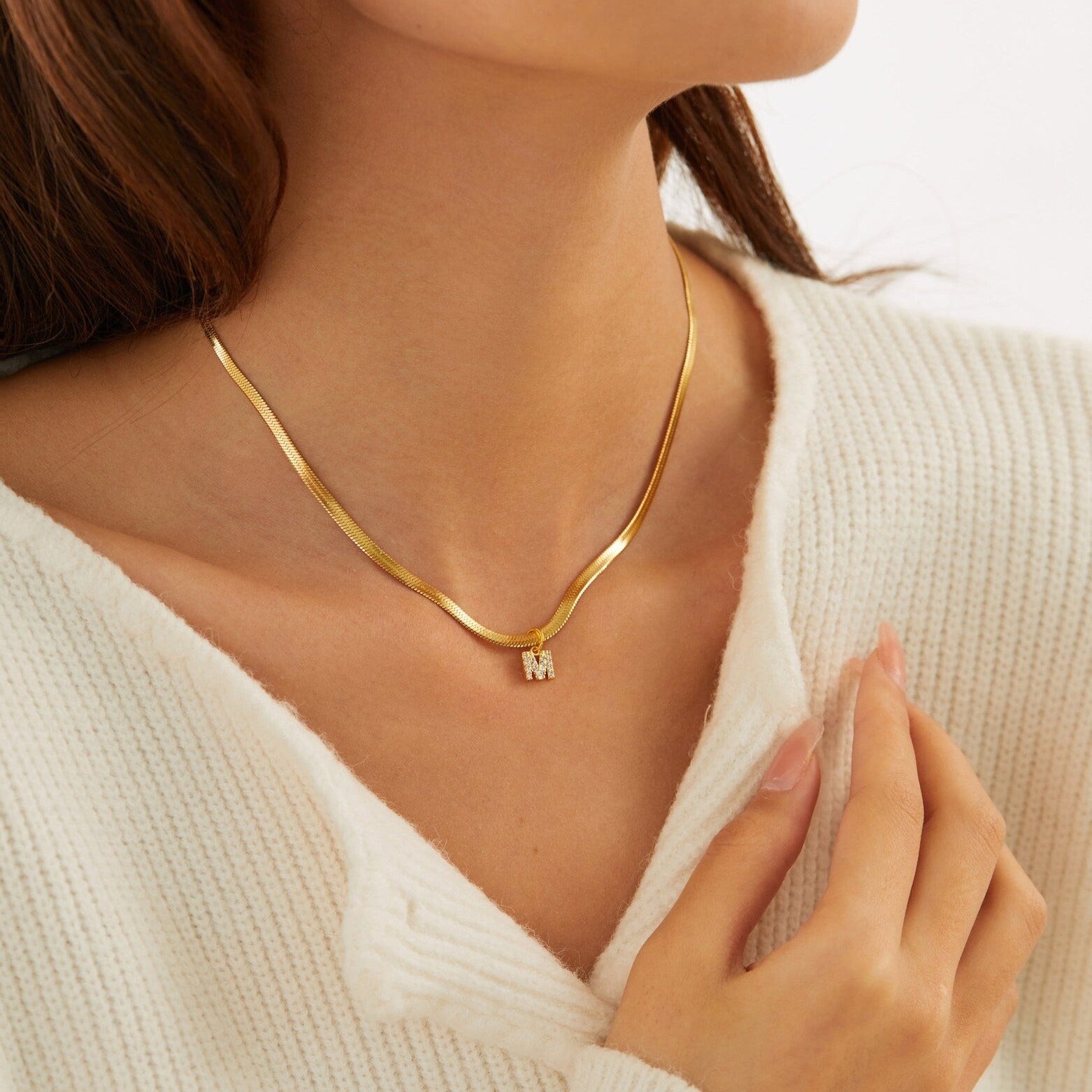 Melly Initial Herringbone Halskæde