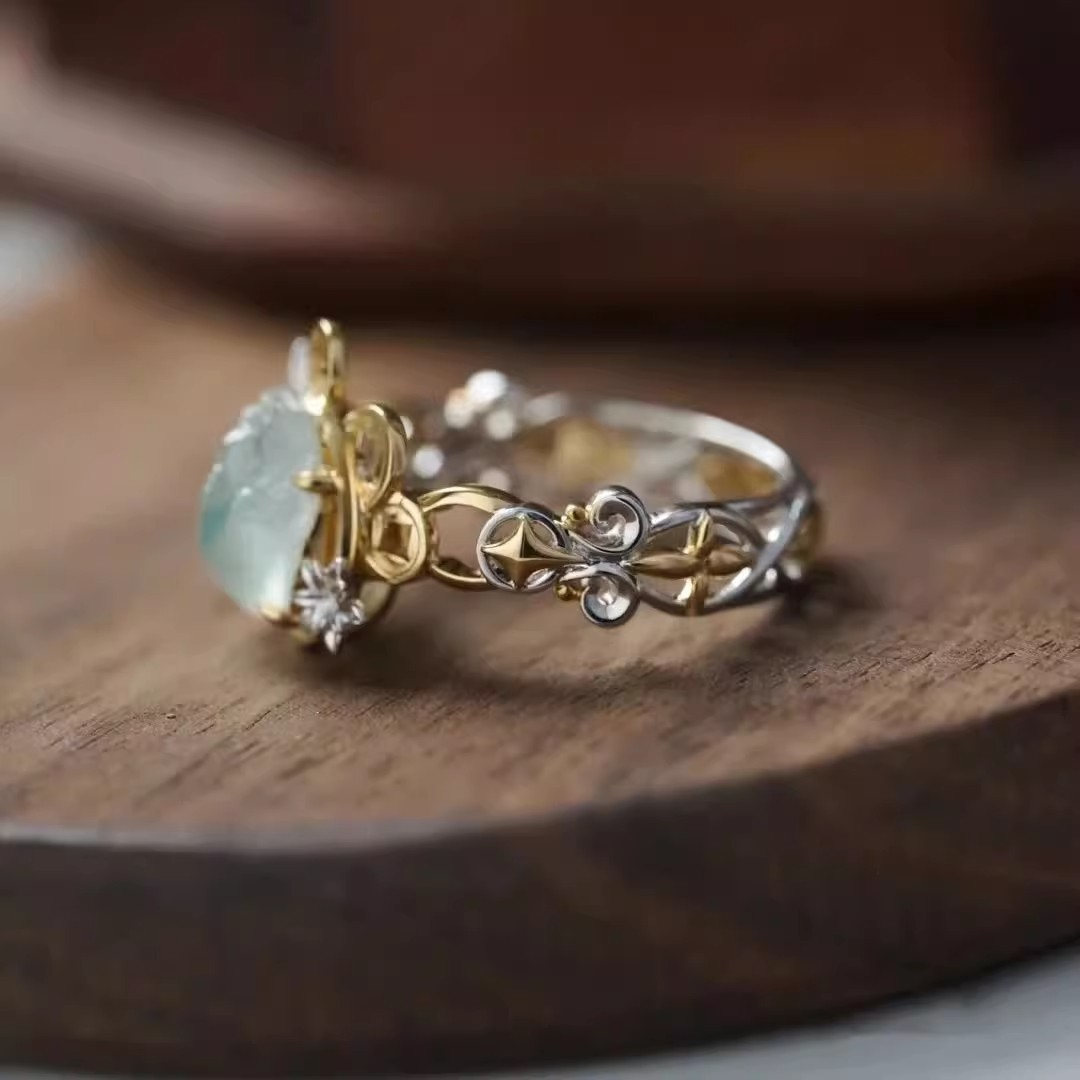 Vintage Ring i Guld og Sølv med Månekristaller