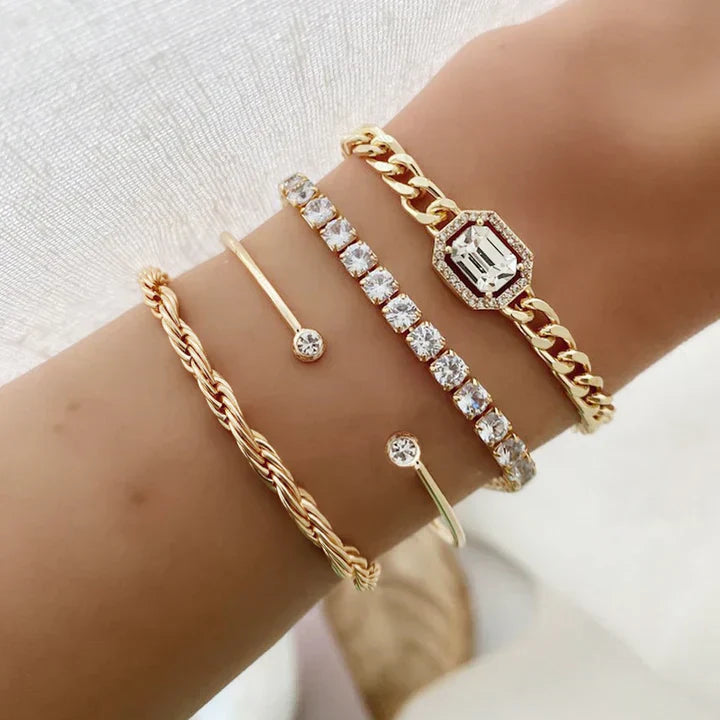 Domitia™ | Guld Calvina Armbåndsæt